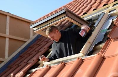 Pose de fenêtres de toit Velux à Dampvitoux